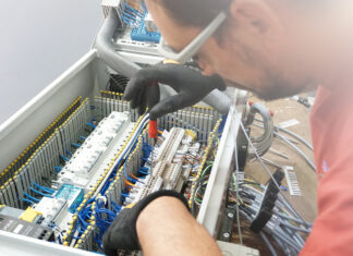 Al via la prima Academy Comecer per formare e assumere addetti al cablaggio