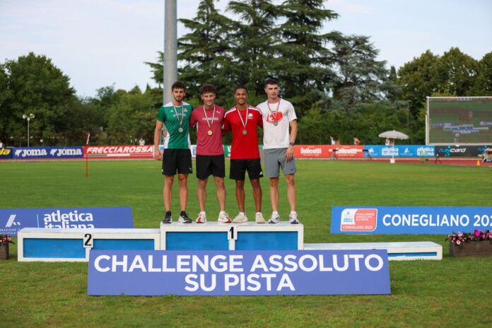 Filippo Paganelli (a destra)