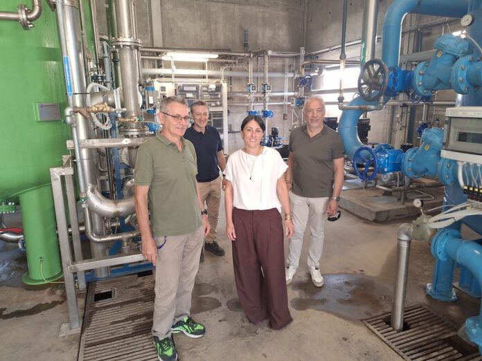 Foto tecnici con sindaco