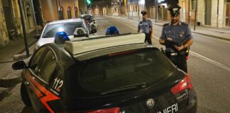 Lite davanti ad un ristorante, ferisce tre Carabinieri. Arrestato.