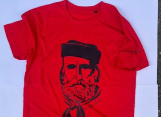 La nuovissima maglietta di Garibaldi ai Musei Byron e del Risorgimento per festeggiare il compleanno dell’eroe dei due mondi