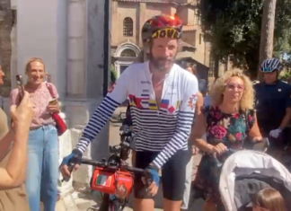 Il viaggio in bicicletta di Jovanotti arriva a Ravenna