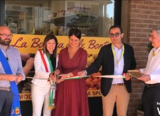 Prodotti del territorio e inclusione: taglio del nastro alla Bottega delle Bontà di Classe