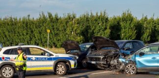 Faenza. scontro tra tre auto sulla via Emilia: tre feriti, traffico in tilt