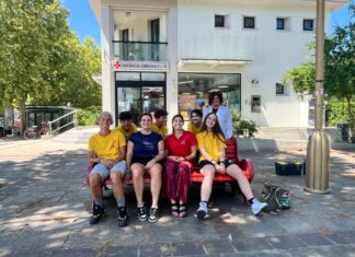 Le magliette gialle di “Lavori in Comune” al fianco di Ravenna Farmacie per dire NO alla violenza sulle donne