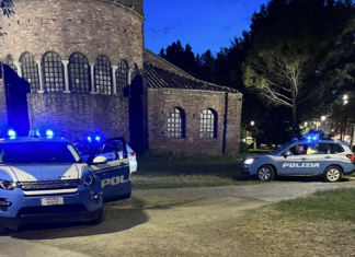 Ravenna, controlli a tappeto della Polizia: denunce, sanzioni e un arresto per droga ai Giardini Speyer
