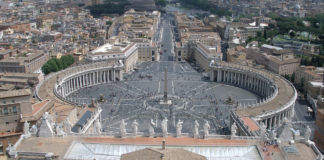 Accordo Hera-Vaticano per il riciclo delle bottiglie