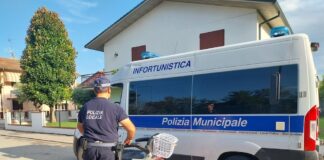Controlli della polizia locale nel fine settimana. Rilevati dieci sinistri e denunciate sei persone, di cui quattro in stato di ebbrezza, una per fuga su incidente e una per irregolarità sul territorio
