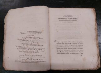 Dona alla biblioteca di Fusignano un antico volume con informazioni sulla città