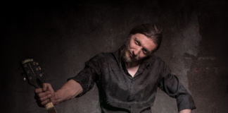 Lorenzo Monguzzi a Massa Lombarda tra canzoni e racconti