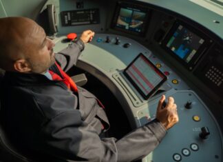 TRENITALIA TPER cerca 25 futuri macchinisti. Candidature aperte dall’1 al 18 settembre