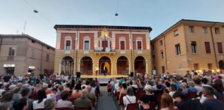 Massa Lombarda: un’estate di cultura, cinema e tradizioni, oltre 1400 presenze all’arena “In Massa”