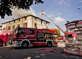Russi. Incendio domato, la sindaca Palli ringrazia cittadini ed esercenti: “Generosità e collaborazione straordinarie”