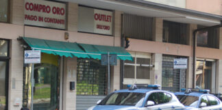 Ravenna, tentato furto in via Sant’Alberto: vetrina danneggiata al Compro Oro