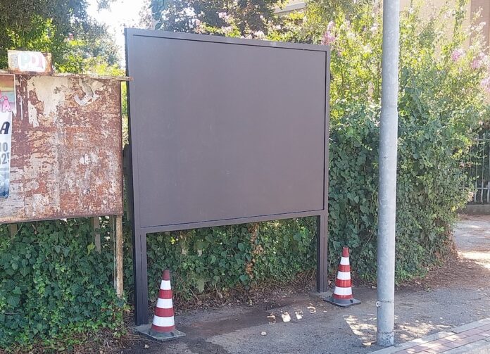 Bacheca funebre Voltana (2)