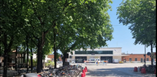 Venerdì rimozione forzata dalle rastrelliere in viale Baccarini