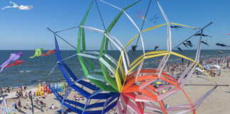 “One Sky One World”, a Cervia Festival di aquiloni per la pace