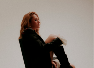 Giulia Mei presenta il suo disco “Io della musica non ci ho capito niente” alla Casa del Disco