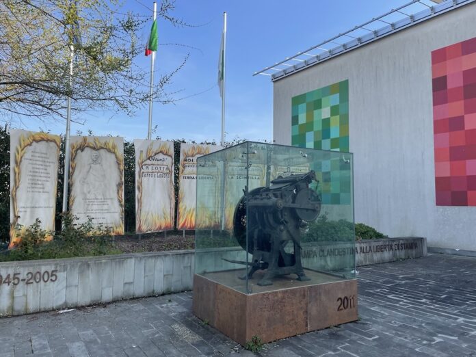 monumento stampa conselice