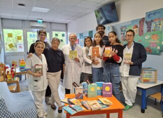 Una nuova donazione di libri per la Biblioteca della Farfalla dell’ospedale di Ravenna