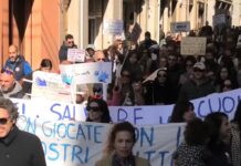 Una petizione chiede di bloccare il trasferimento della Mordani alla Novello. Ma nessun passo indietro del Comune