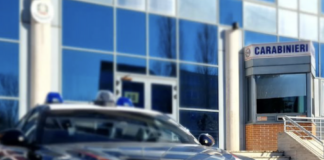 Evade dai domiciliari e ruba un monopattino: denunciato 27enne