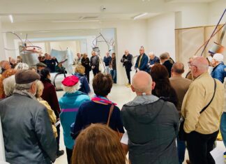 Nuovo Spazio per le opere di Mirella Saluzzo: “Che emozione, la ‘pelle’ dell’alluminio”