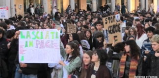 Lettera di un gruppo di docenti: “Abbiamo aderito allo sciopero perché non possiamo fare finta di nulla”