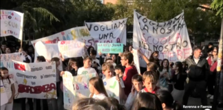 Iniziata la raccolta firme per la scuola Damiano