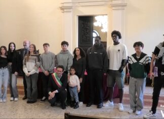 14 neodiciottenni sono cittadini italiani. “Il mio sogno? Giocare nella nazionale di calcio”