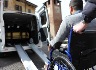Servizio taxi, pubblicato bando per due nuove licenze destinate all’impiego di mezzi attrezzati per il trasporto di disabili gravi