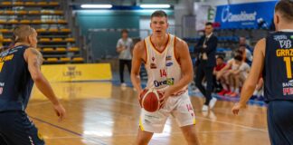 Basket: L’OraSì sconfitta al PalaMegaBox di Pesaro, 81-65 per i padroni di casa