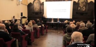 L’Accademia degli Incamminati premia il Rettore Molari col Vincastro d’Argento