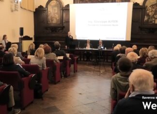 L’Accademia degli Incamminati premia il Rettore Molari col Vincastro d’Argento