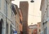 Viva Ravenna chiede chiarimenti sulla torre civica di via Paolo Costa: “Serve un piano di monitoraggio e sicurezza per un bene storico della città”