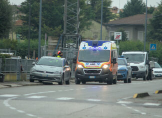 Infortunio sul lavoro a Porto Fuori: donna cade da una scala durante un sopralluogo