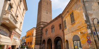Viva Ravenna: “Serve un monitoraggio strutturale per la torre civica, simbolo della città”