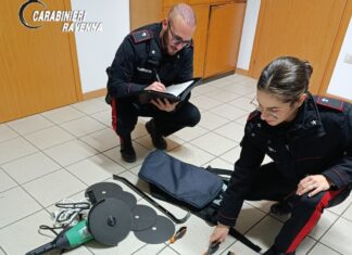 Cotignola, inseguimento a 160 Km/h: arrestato 29enne dopo fuga tra i campi