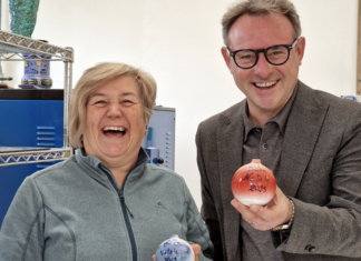 Riaperto il laboratorio ceramico di Monica Ortelli: fu colpito per tre volte dalle alluvioni