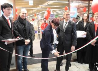 Taglio del nastro al nuovo supermercato Eurospar nell’area ex Amga