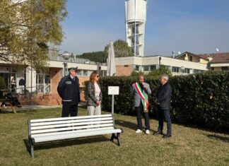 Cervia: Una panchina bianca in memoria delle vittime della strada