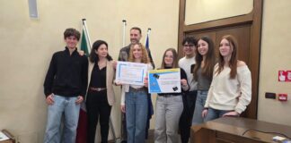 Fotografia & Murales. Donna Dante Diritti: una classe dell’ITC Ginanni premiata dalla Camera di Commercio