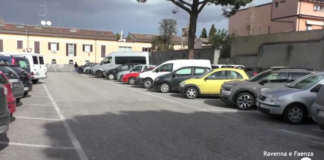 Il parcheggio di via Renato Serra rimarrà gratuito