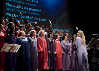 Tour gospel per il coro Voices of Joy