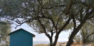 Capanni balneari: il TAR blocca la demolizione