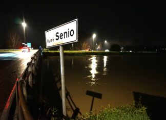 Cotignola ore 22,00 fiume Senio, superata la soglia rossa siamo a 15,75m