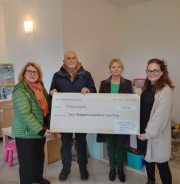 Donazione per il centro educativo Anacleto dalla Compagnia del Buon Umore di Porto Fuori