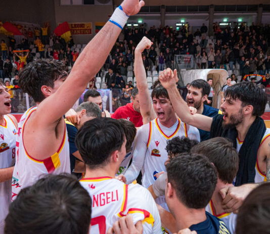 Basket: l’OraSì si aggiudica il derby contro l’Andrea Costa Imola con il punteggio di 96-54