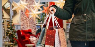 Confcommercio: Regali di Natale 2025 in positivo. Aumenta la previsione di spesa a 300 euro