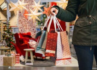 Confcommercio: Regali di Natale 2025 in positivo. Aumenta la previsione di spesa a 300 euro